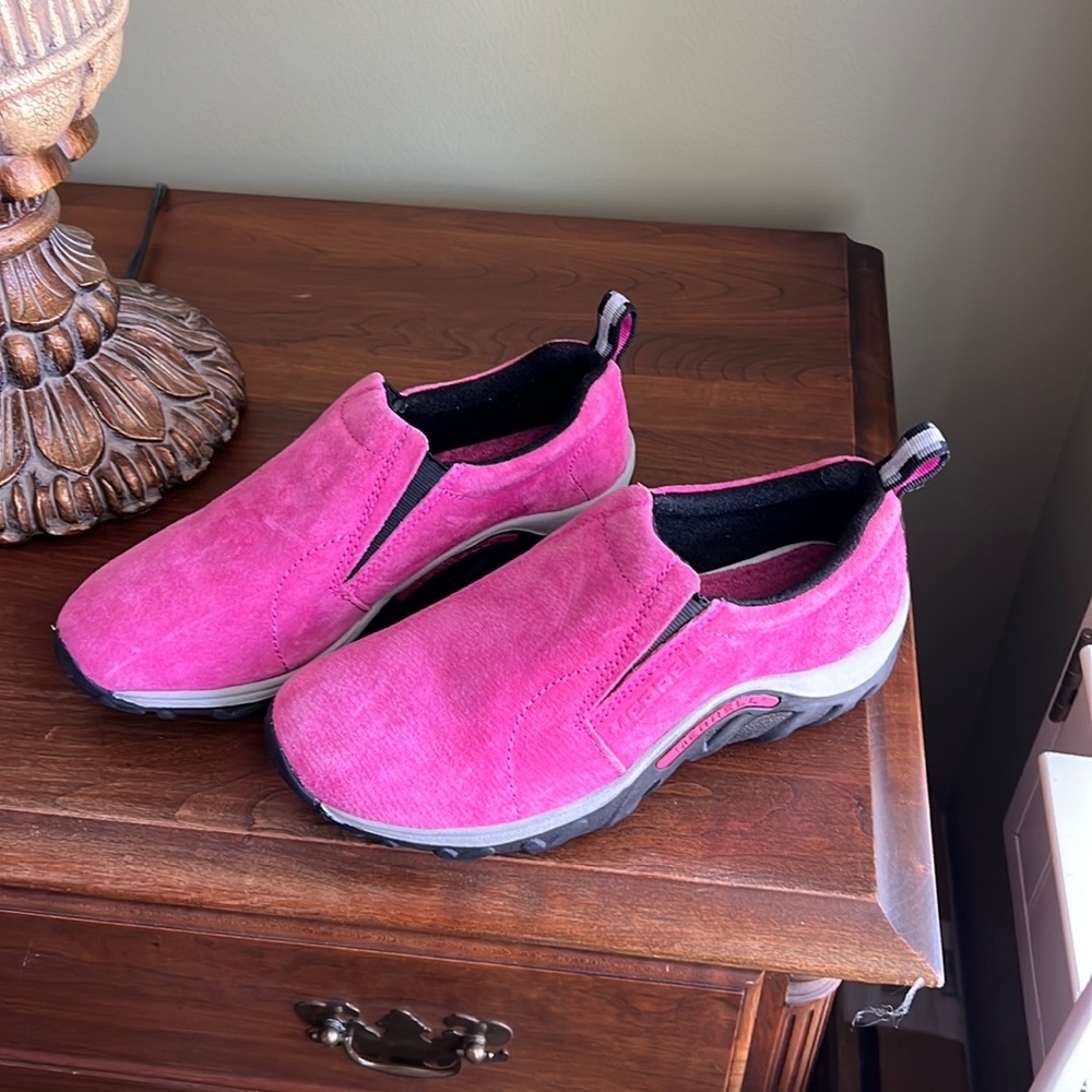 Women’s Pink Jungle Moc Merrell size 6 US performance footwear